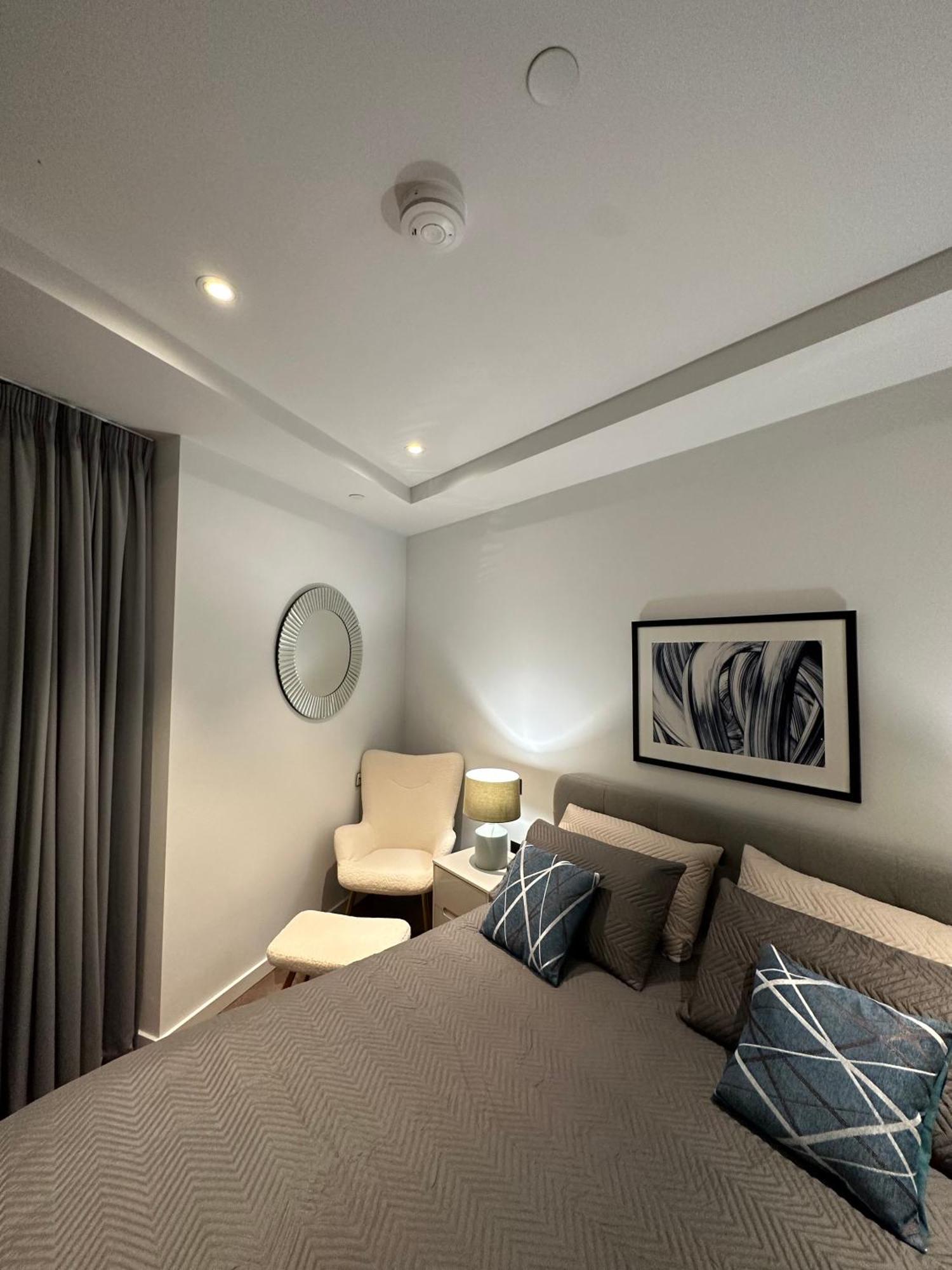 Battersea Power Station Apartment ลอนดอน ภายนอก รูปภาพ